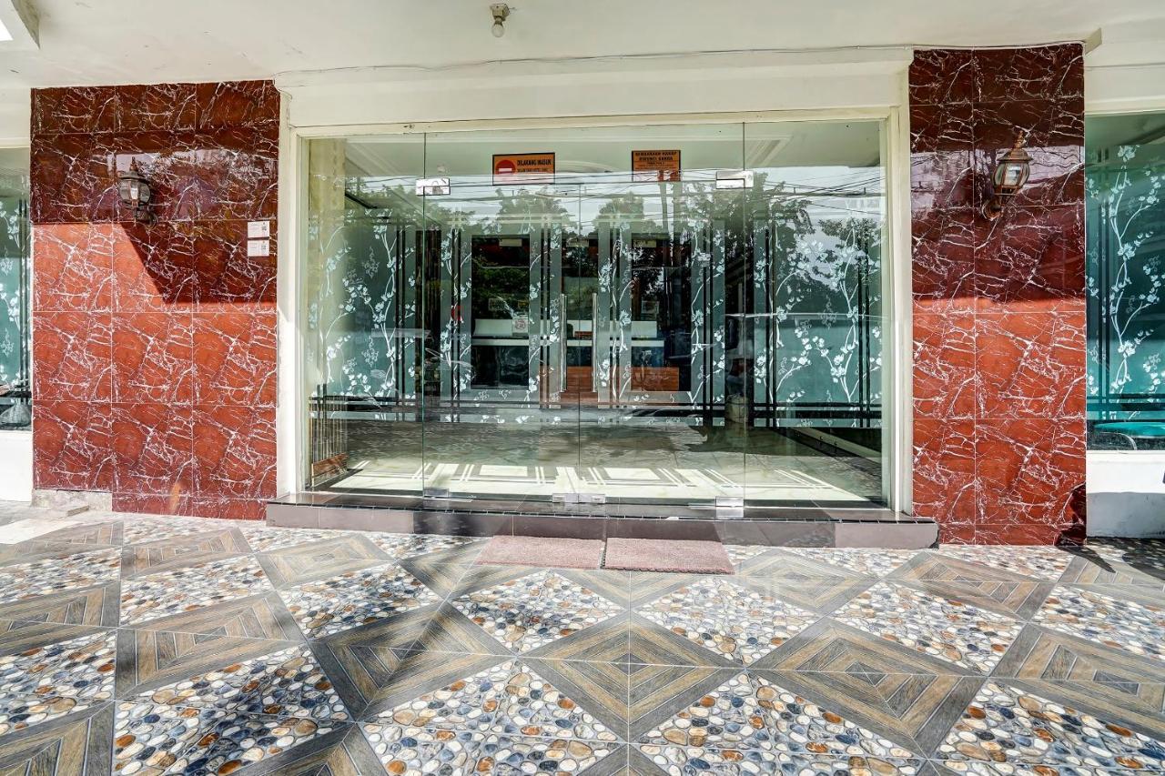 Capital O 91050 Grand Balqis Akasia Syariah Surabaya Luaran gambar